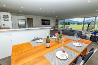 Poppa Pete's - Te Anau Holiday Home - Te Anau - 3