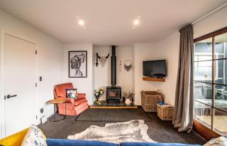 The Grandstand - French Farm Holiday Home - French Farm - 2