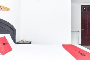 RedDoorz Plus @ Tirta Kencana Hotel - Ambon - 2