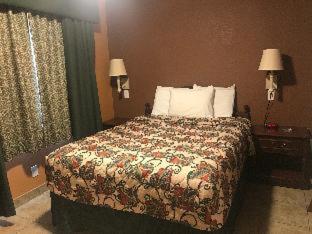 New Corral Motel - Victorville - 9