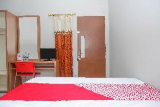RedDoorz near Stasiun Tawang Semarang - Semarang - 7