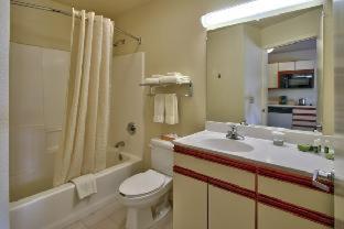 MCM Elegante Suites - 5