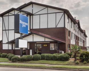 Spark by Hilton Norfolk - 9