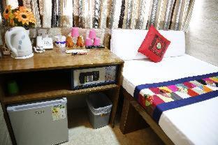 Sandhu Guest House - 4