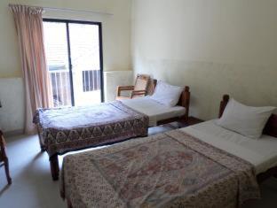 Majestic Tourist Hotel - Kandy - 5