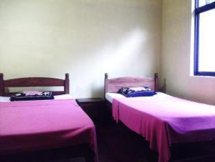 Majestic Tourist Hotel - Kandy - 2