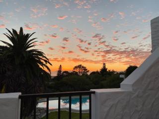 Montrose Guesthouse - Somerset West - 4