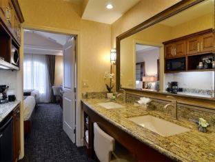 Eden Resort and Suites, BW Premier Collection - Lancaster - 3