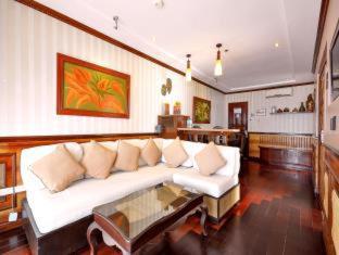 Red Coconut Beach Hotel Boracay - 2
