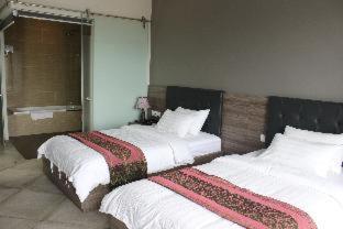 KEP BAY HOTEL & RESORT - 4