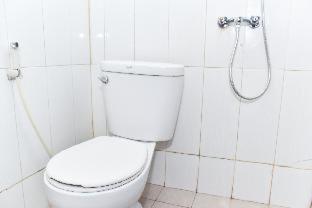RedDoorz Plus near Malang Town Square - 7