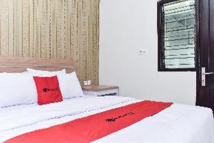 RedDoorz Plus near Malang Town Square - Malang - 6