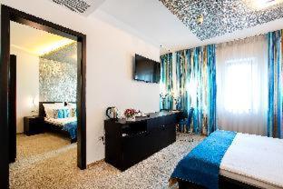 Hotel Duke Romana City Center - Bucharest - 4