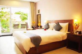 Skyline Boutique Hotel - 8