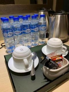 J7 Hotel - Iloilo City - 4