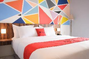 RedDoorz Plus near UNIMED Medan - Medan - 9