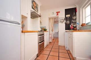 Cottage By The Roman Wall, Chichester - Chichester - 2