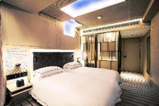 The Emperor Hotel - Hong Kong - 3