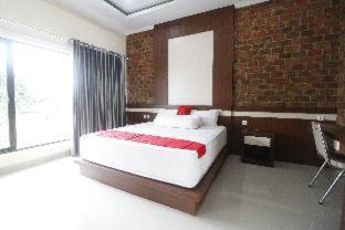 RedDoorz Plus near Kualanamu Airport Medan - Medan - 8