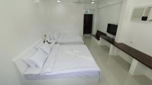 Coron Bluewave Hotel - 5