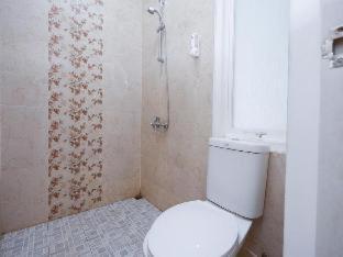 RedDoorz near Plaza Simpang Lima - Semarang - 8