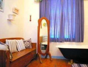 Athenian Villa - 2