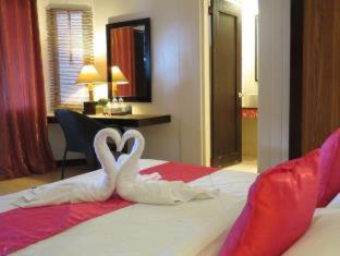 Eagle Point Beach and Dive Resort - Mabini - 4