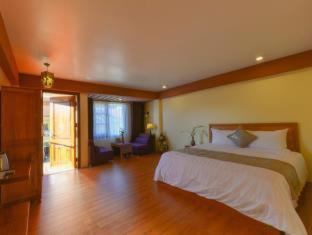 The Mountaineer Hotel - 8