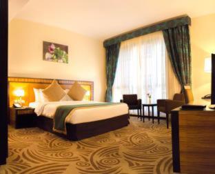 Al Majaz Premiere Hotel Apartments - Sharjah - 3