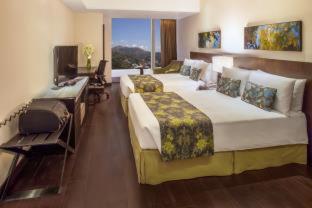Nina Hotel Tsuen Wan West - 6