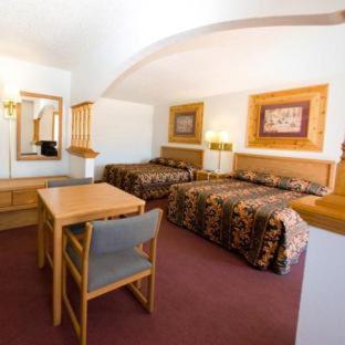 North Country Inn & Suites - Mandan - 4
