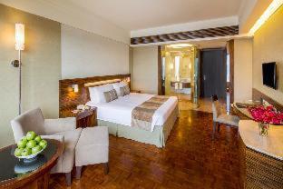 Nina Hotel Tsuen Wan West - 3