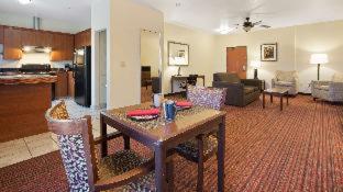 Best Western Palace Inn & Suites - Big Spring - 1
