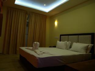 Ceylon Sea Hotel - 1