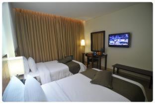 Boracay Sands Hotel - 4