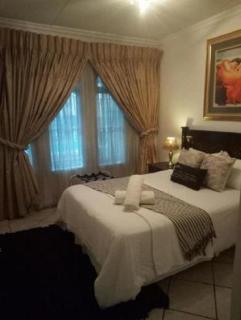 Bruno Comfort Suites - Johannesburg - 9