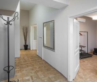 6 Continents Apartments by Adrez - 3