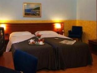 Hotel Majestic - 4