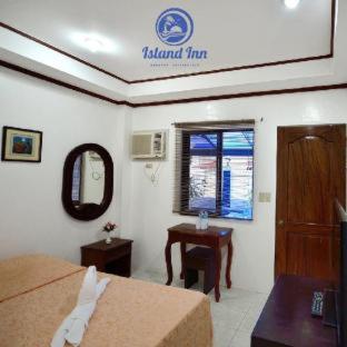 Island Inn - 9