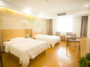 GreenTree Inn Fuyang Linquan County Yiwu Trade City Express Hotel - Jinzhuang - 1