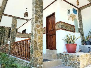 El Nido Viewdeck Cottages - 4