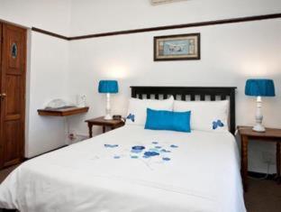 Beit Shalom before known as Best Little Guesthouse - Oudtshoorn - 4