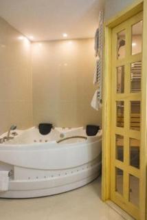 Hotel Christina Plus - Bucarest - 9