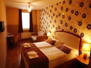 Six Inn Hotel Budapest - Budapest - 9