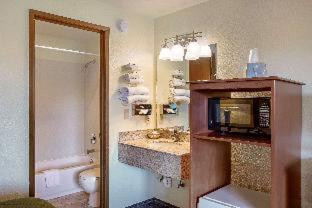 Super 8 by Wyndham Vancouver East - Vancouver - 4