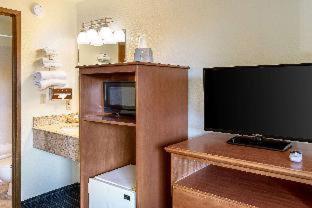 Super 8 by Wyndham Vancouver East - Vancouver - 2