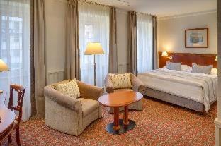Adria Hotel Prague - 9