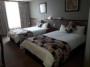 African Sky Hotels - Pine Lake Inn - White River - 9