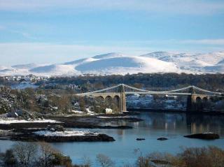Boathouse Hotel - Holyhead - 1