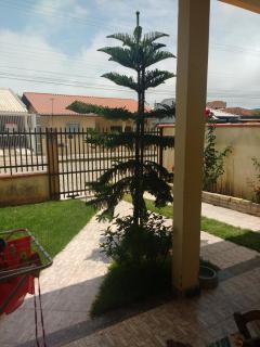 Um quarto em casa agradável - Perequê - 9